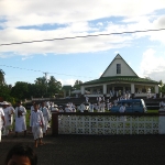 Sunday Church ist für die meisten Samoaner Pflichprogramm und alle machen sich schick in weiß